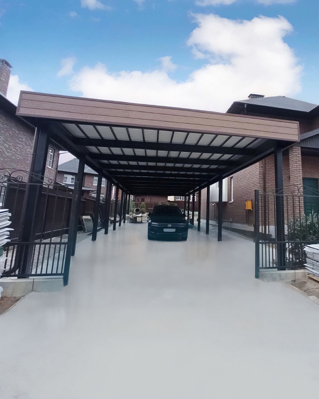 Современный автонавес с крышей из поликарбоната Автонавес односкатный с поликарбонатом