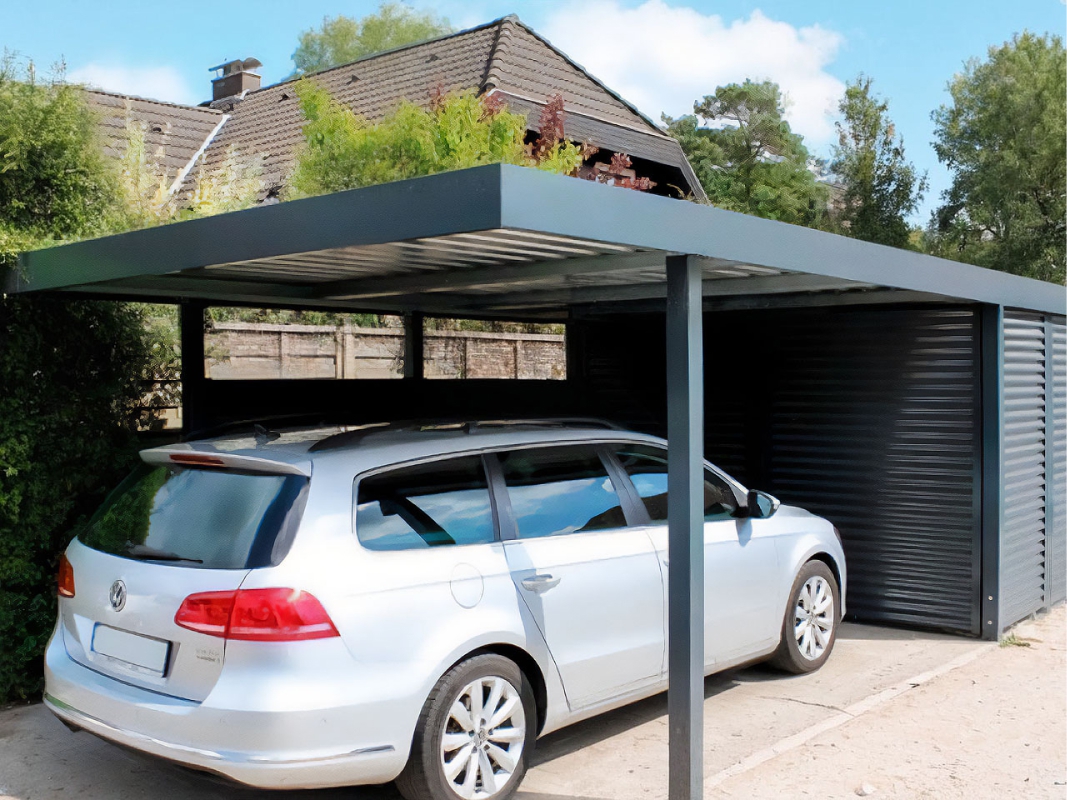 Полузакрытый навес с крышей из поликарбоната